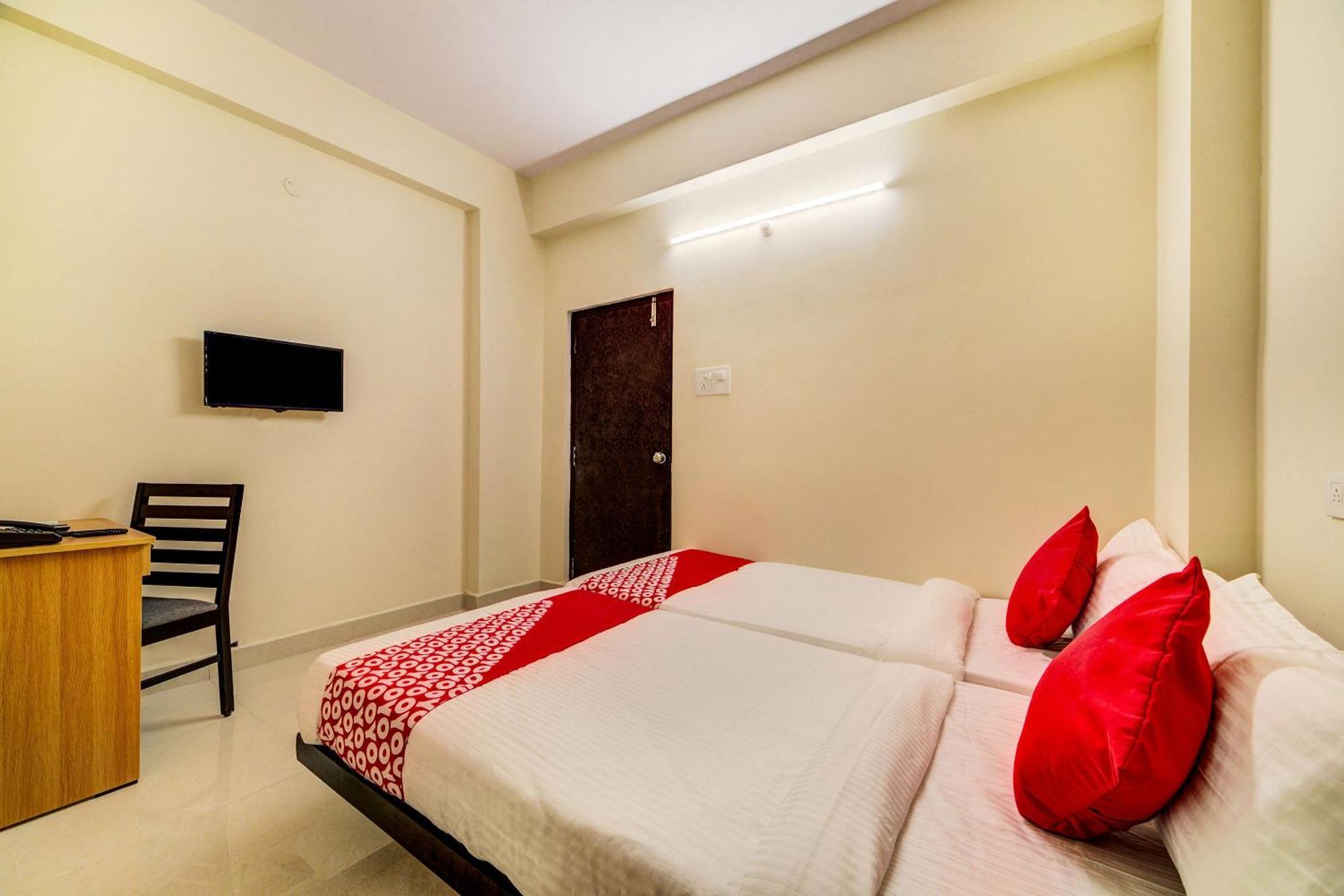 Hotel O Jv Colony Near Kfc Gachibowli Kondapur  Esterno foto